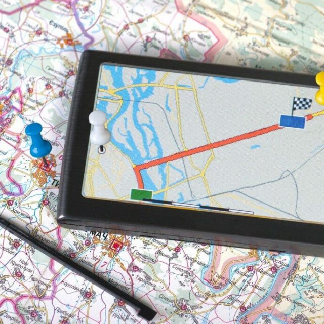 3 reasons you still need a road map in your car